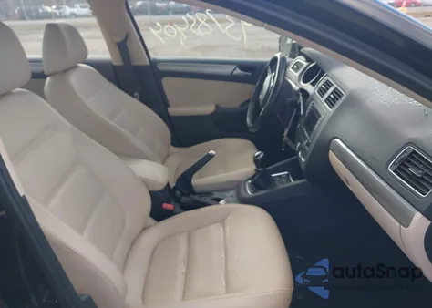 2017 Volkswagen Jetta 1.4T Se z USA, uszkodzony, nr VIN 3VWB67AJ9HM332905